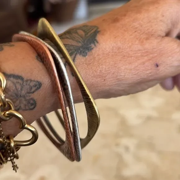 Tri-Colour Modernist Bangle Bracelets - Picture 2 of 6